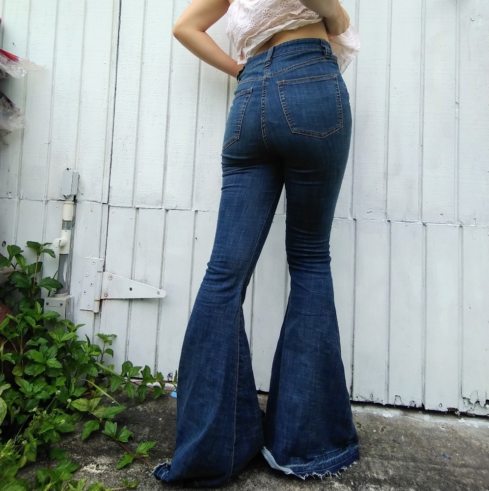 Free People Size 26" Irreplaceable Flares